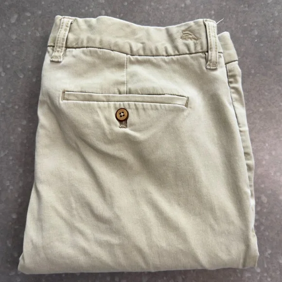 Tommy Bahama Khaki Flat-Front Relaxed Chino Pants - Size 35x30 - Picture 2 of 12